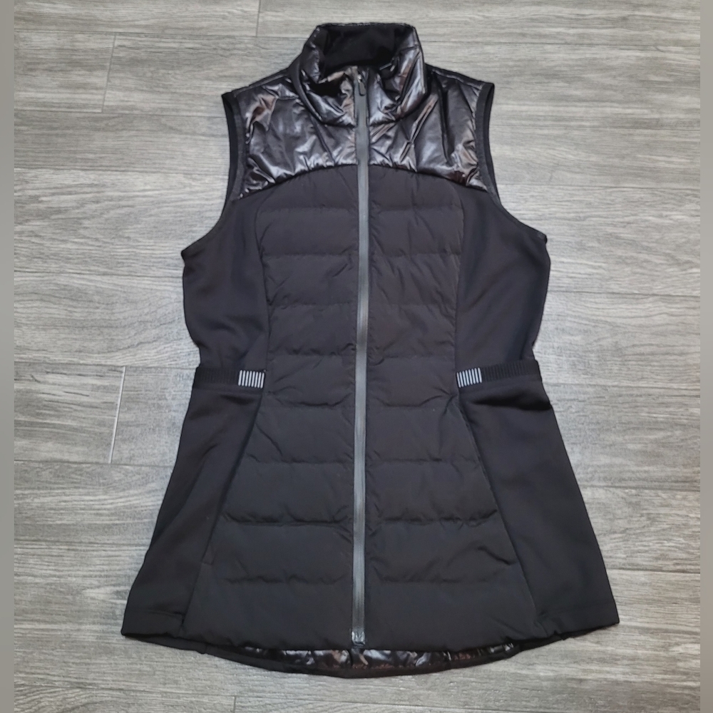 Women's Lululemon black Down for It All zip up Vest size 6